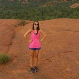 Meet your Posher, Hilary